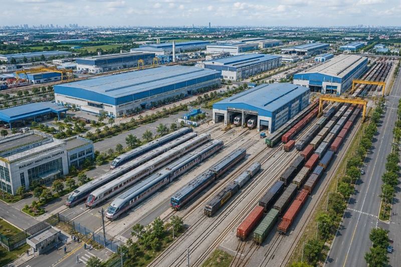 Bộ Xây dựng chủ trì lập Báo cáo nghiên cứu tiền khả thi Tổ hợp Công nghiệp đường sắt